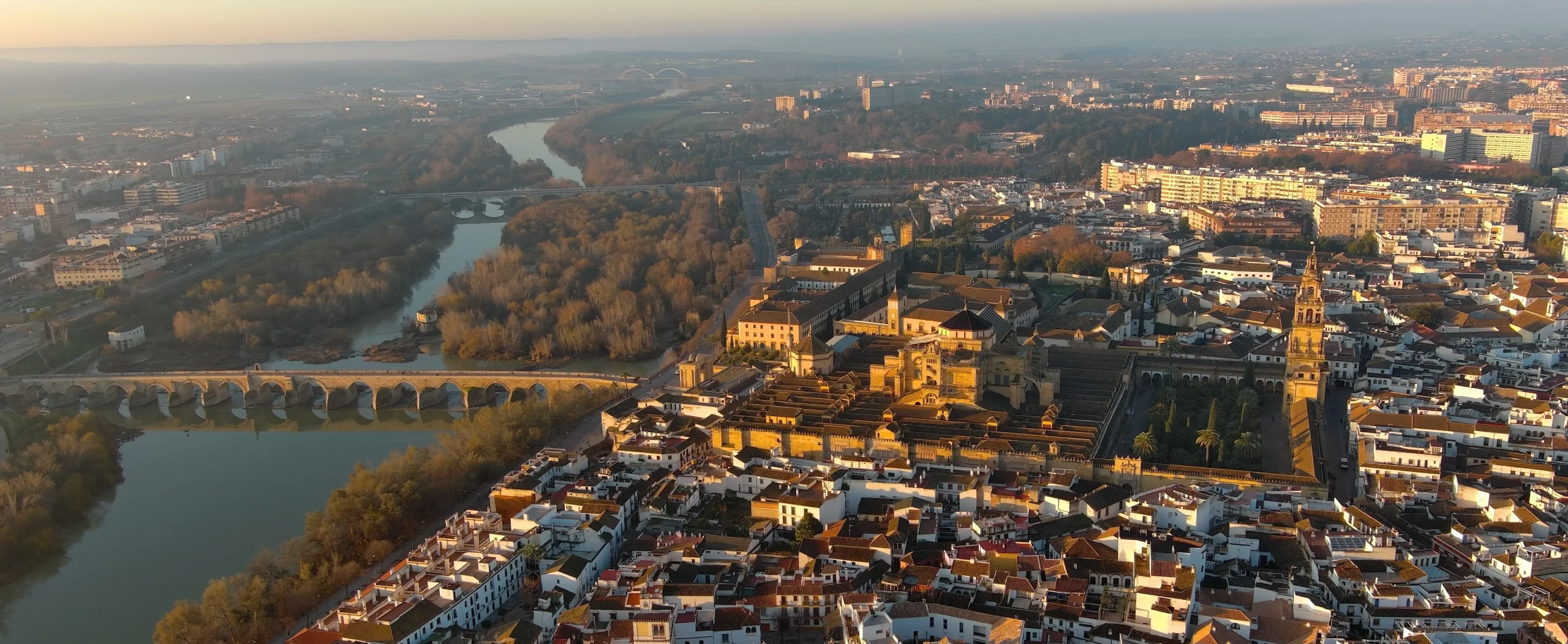 Descubre la Diversidad de Viviendas en Sevilla y sus Alrededores con Maximainmobiliaria